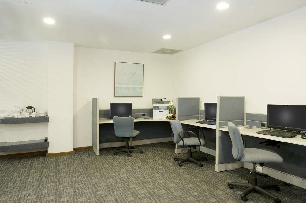 Fiesta Inn Express San Luis Potosi Oriente Exteriör bild